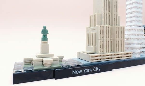 Lego architecture nyc online skyline